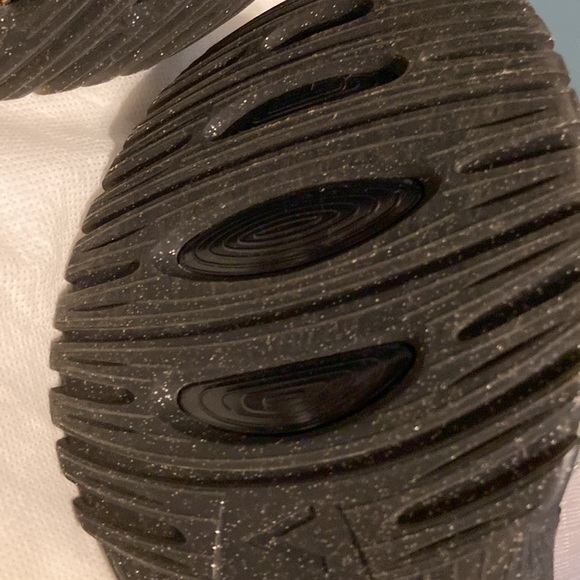 Louis Vuitton Gray/Black  Run Away Monogram Pulse Sneakers Size LV8/US 9 - Picture 10 of 13